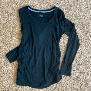 Liz Lange Maternity LS top